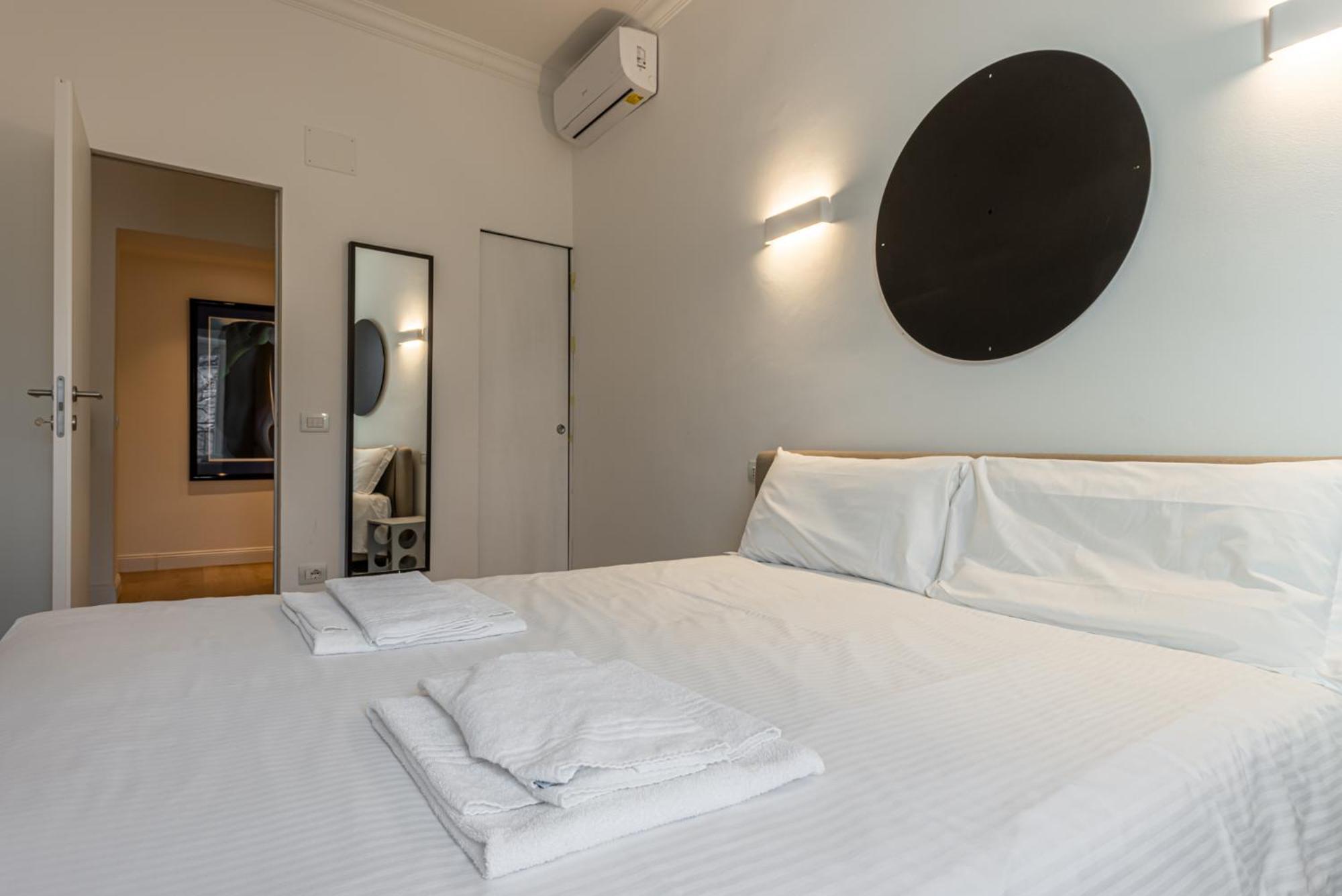 Sant'Andrea Charme Apartments Milan Exterior photo